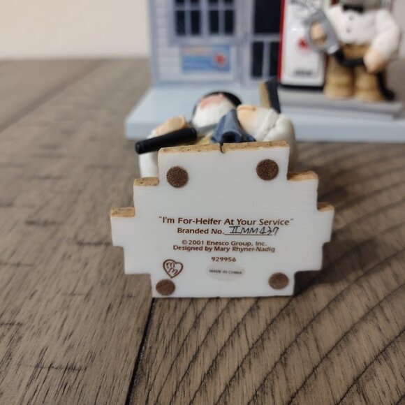 ** SOLD OUTSIDE OF POSHMARK ** Mary's Moo Moos Moobull Gas Station Set - Picture 6 of 7